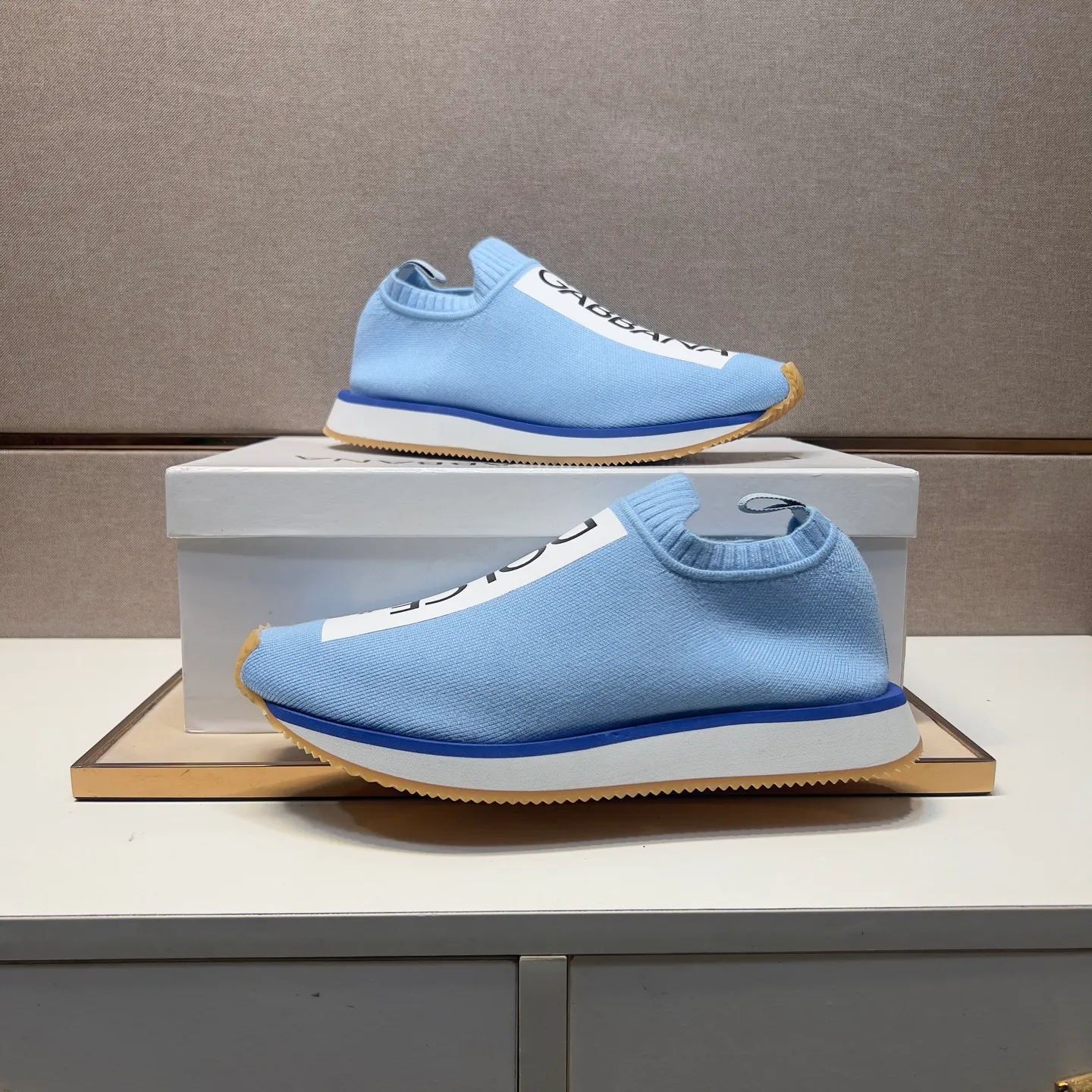 ⬛️Men's men's shoes💰p420【DG～】couple casual shoes 2025z cabinet sales simultaneously 🔶Size: 35-44#️⃣ 🔷7 colors🔜The upper is made of multi-material splicing➕Mesh lining, comfortable and breathable, sole: original comfortable, wear-resistant and non-slip outsole, ⚠️Real shot📱Photographed🎬The real thing is better📢📢📢